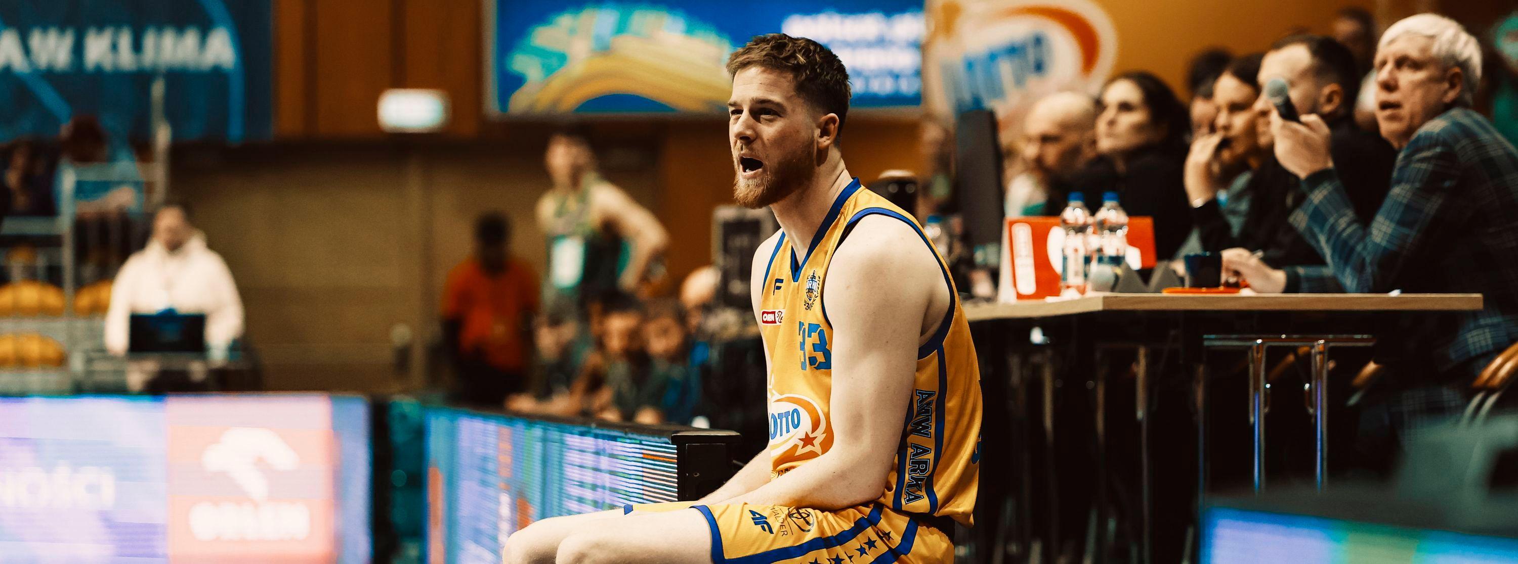 Luke Barrett o grze w NCAA, śpiewaniu i budowaniu pozycji w zespole