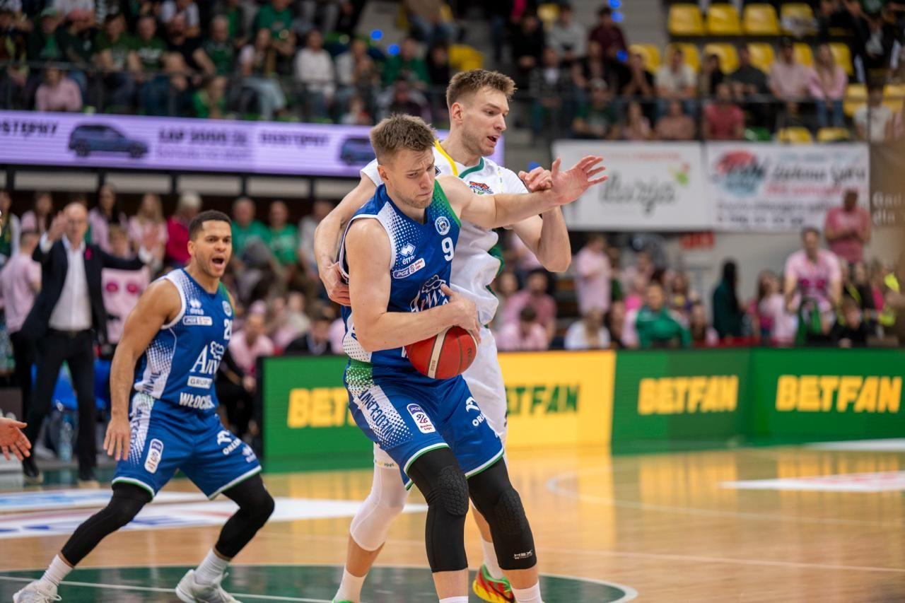 Szymon Wójcik: Braterskie starcie