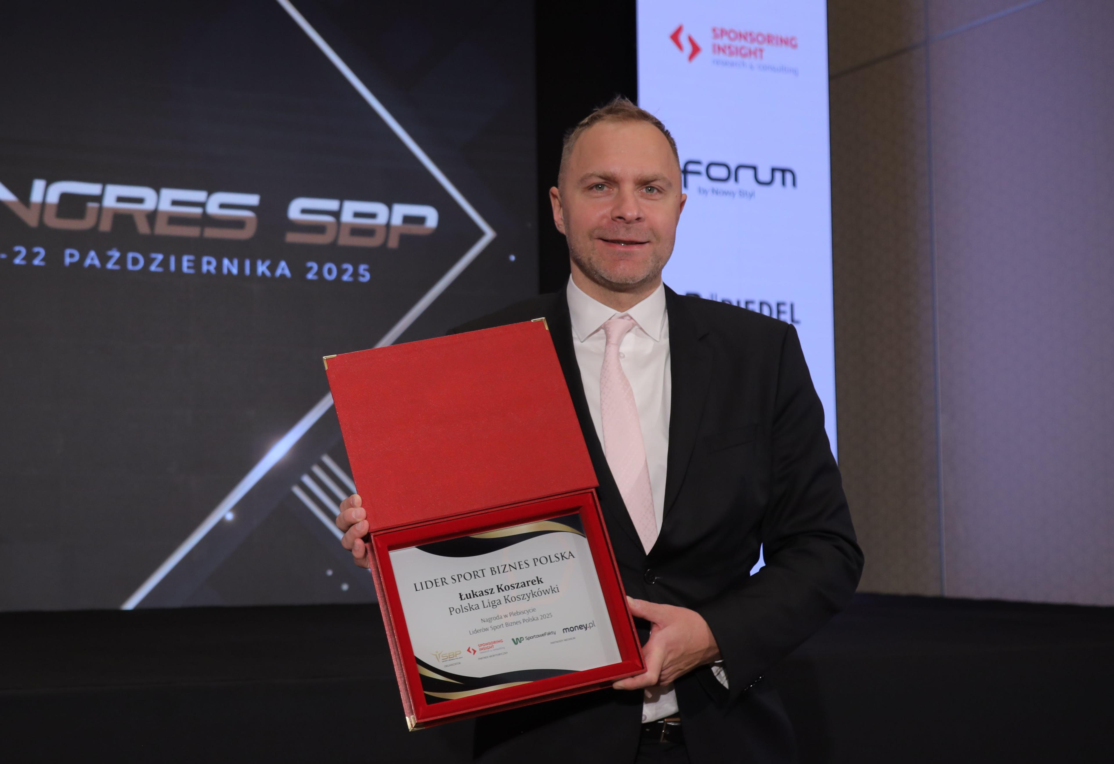 Łukasz Koszarek laureatem tytułu “Lider Sport Biznes Polska”