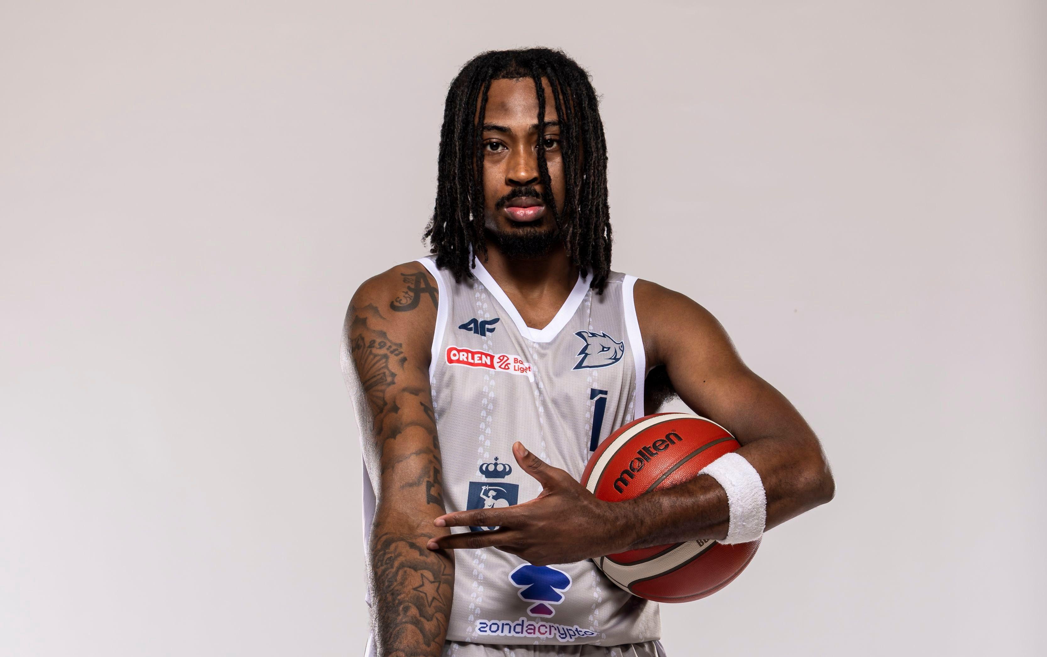 Wideo: 8 trójek Landriusa Hortona