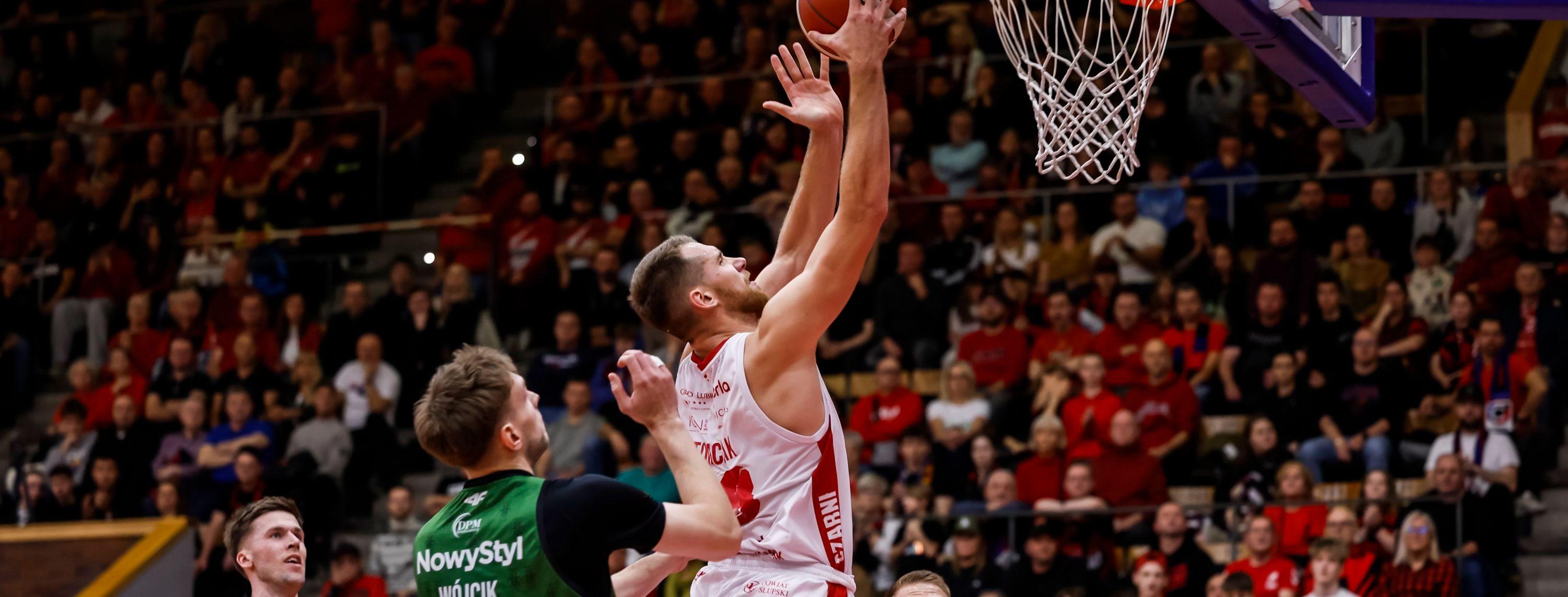 Energa Czarni lepsi od beniaminka