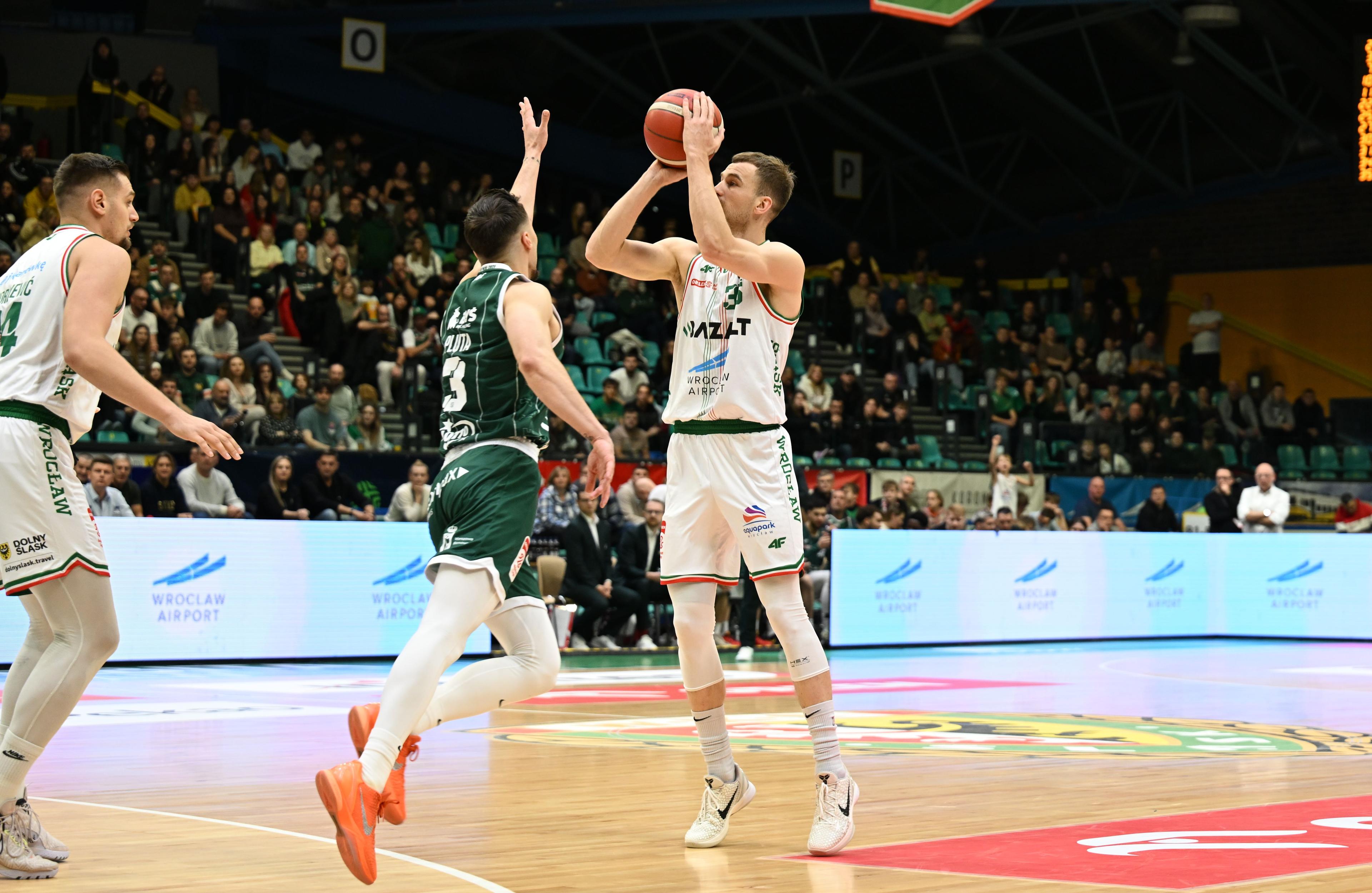 Pewna wygrana WKS Śląska w hicie!