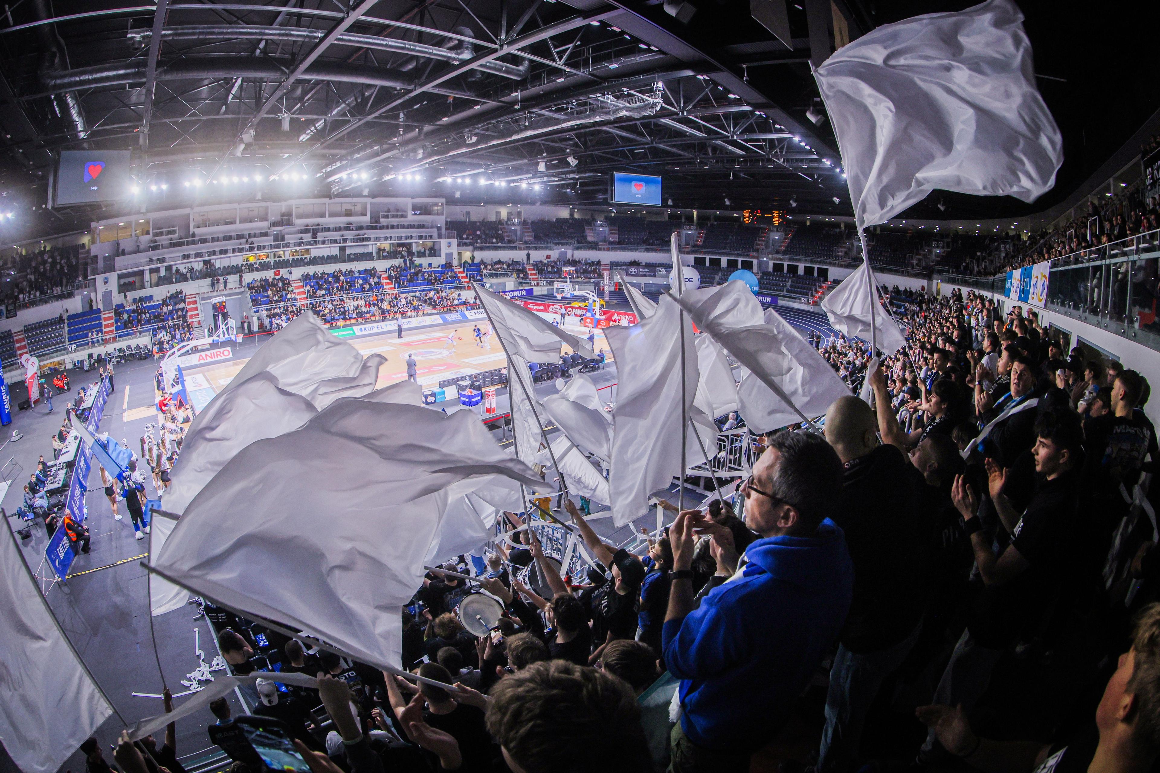 Wideo: Tak wyglądały derby w Toruniu!