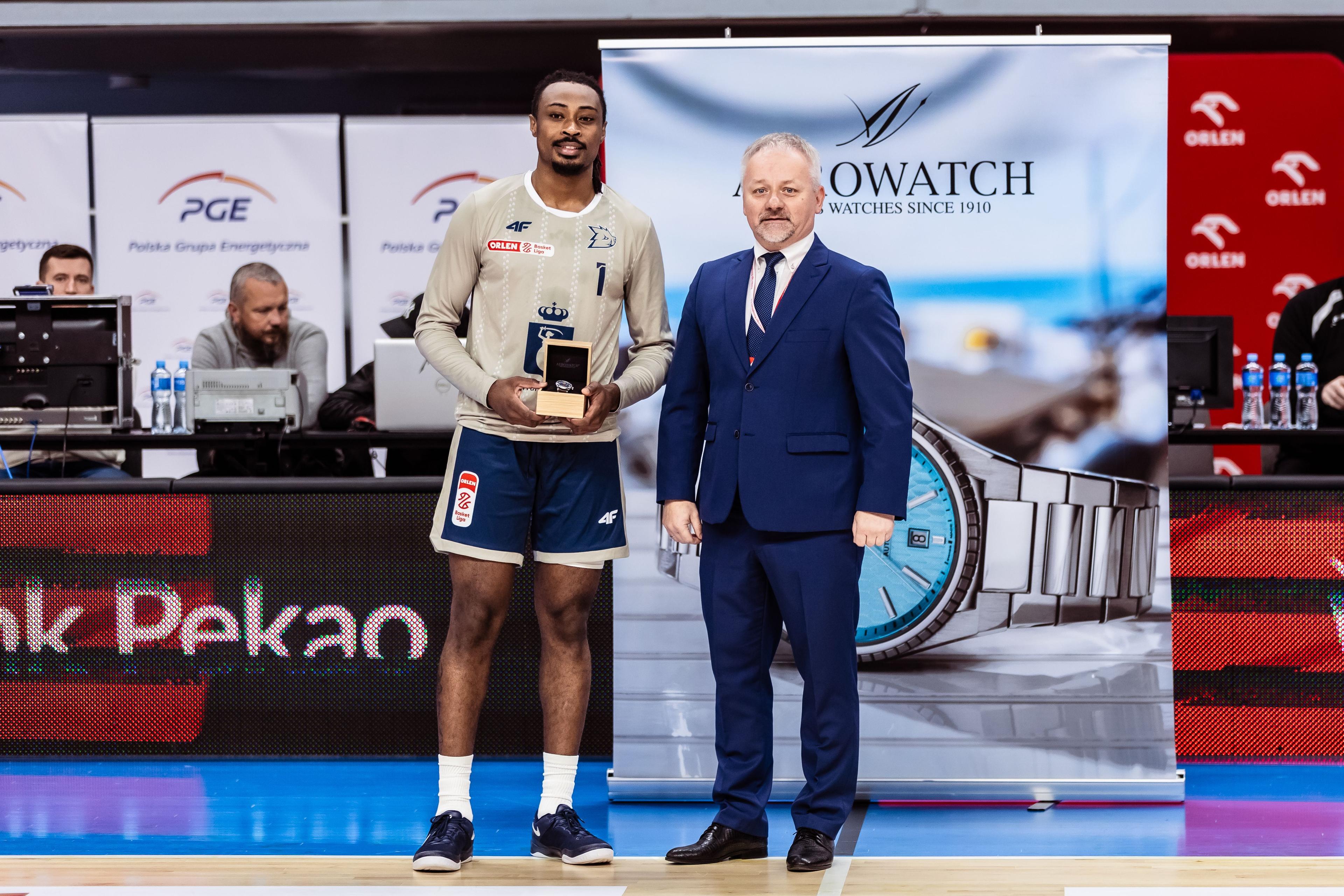 Landrius Horton MVP listopada