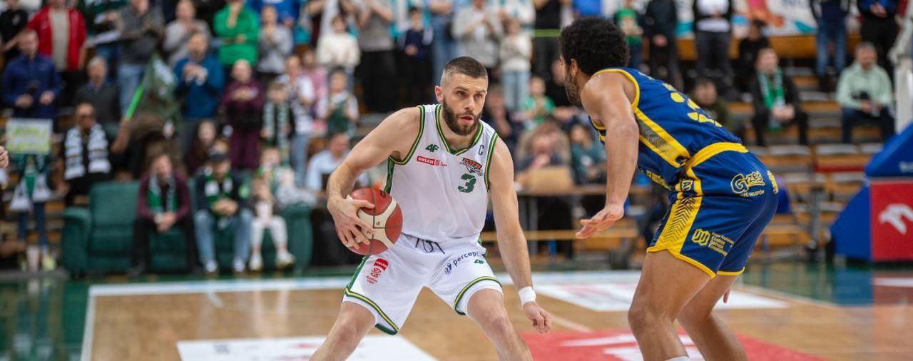 Zastal pokonuje Tasomix Rosiek Stal