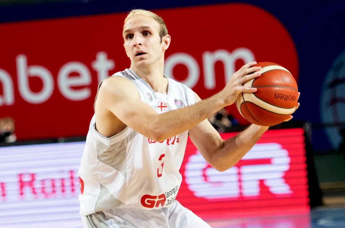 Frankamp wzmacnia PGE Start