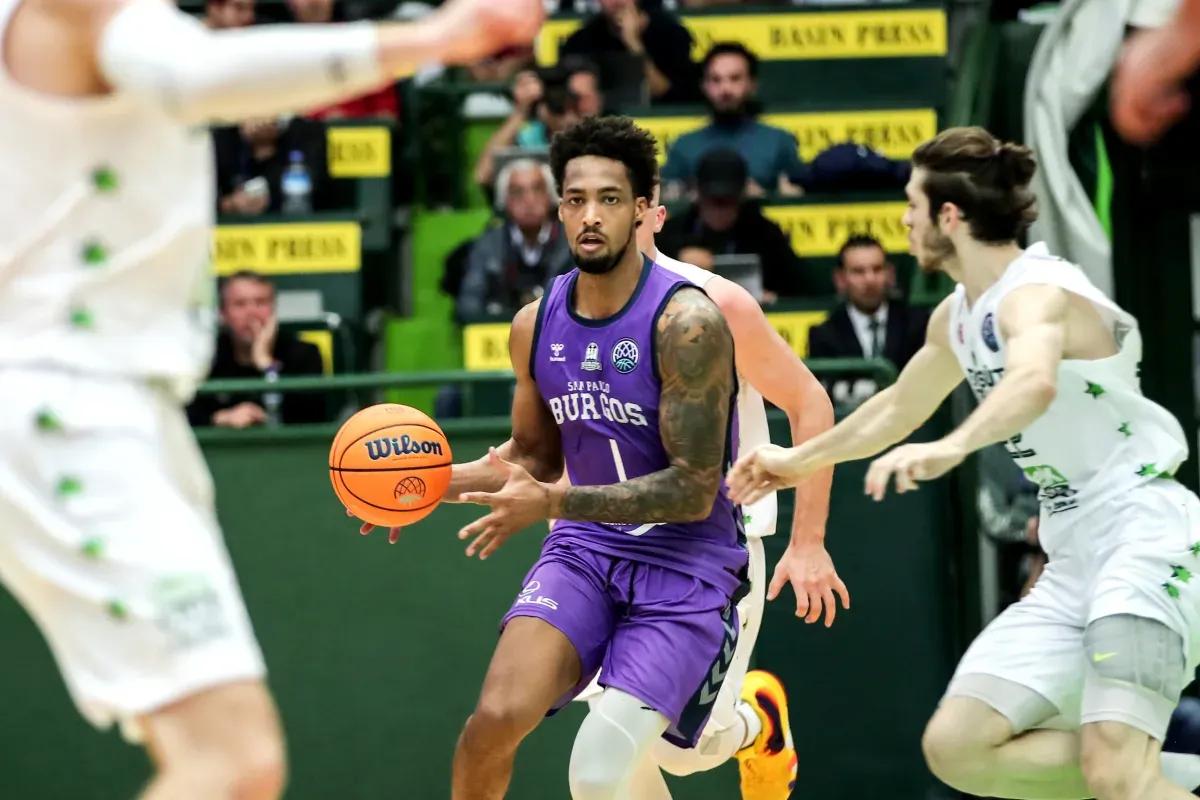 JP Tokoto dołącza do PGE Startu