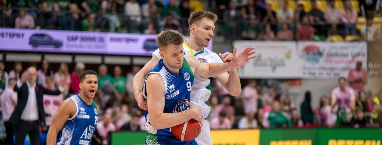Szymon Wójcik: Braterskie starcie